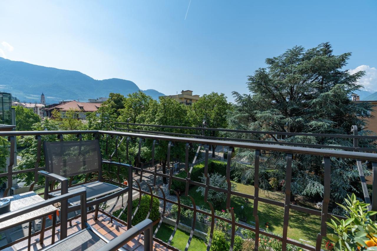 Villa Stubai - Penthouse In The Heart Of Merano Luaran gambar
